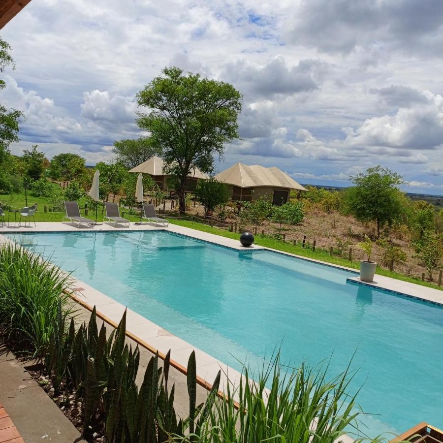 Xhabe Safari Lodge Chobe Muchenje Bagian luar foto